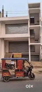 Newly constructed Commercial approved floor available at Highway