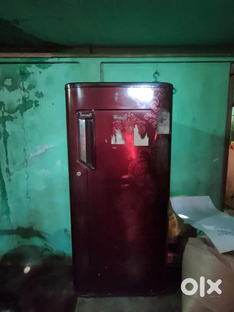 Whirlpool ice magic Refrigerator