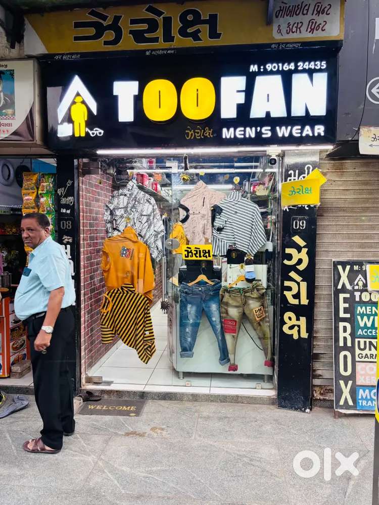 Running shop  Mens Cloth and zerox shop sell to fast shop rent .17000