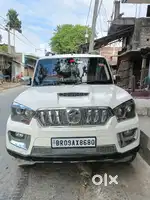 Mahindra Scorpio 2015 s8