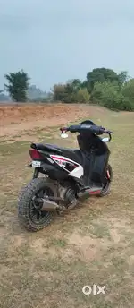 Aprilia sr160