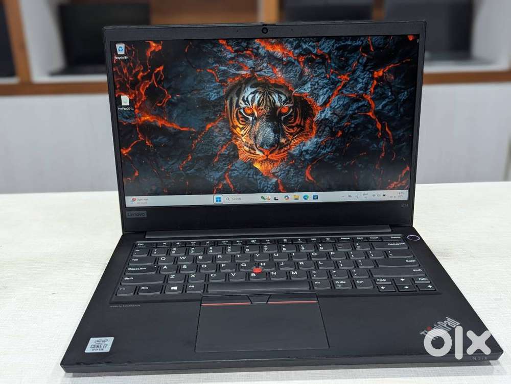 Gently used Lenovo E14 i7-10th 16GB 256GB & 14FHD Screen