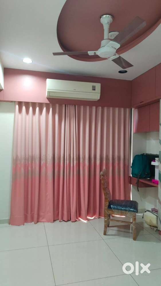 For Sell 3BHK Semi Furnished Flat, Gota
