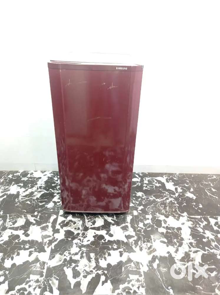 Samsung meroon colour 190 litres with built in stablizer fridge