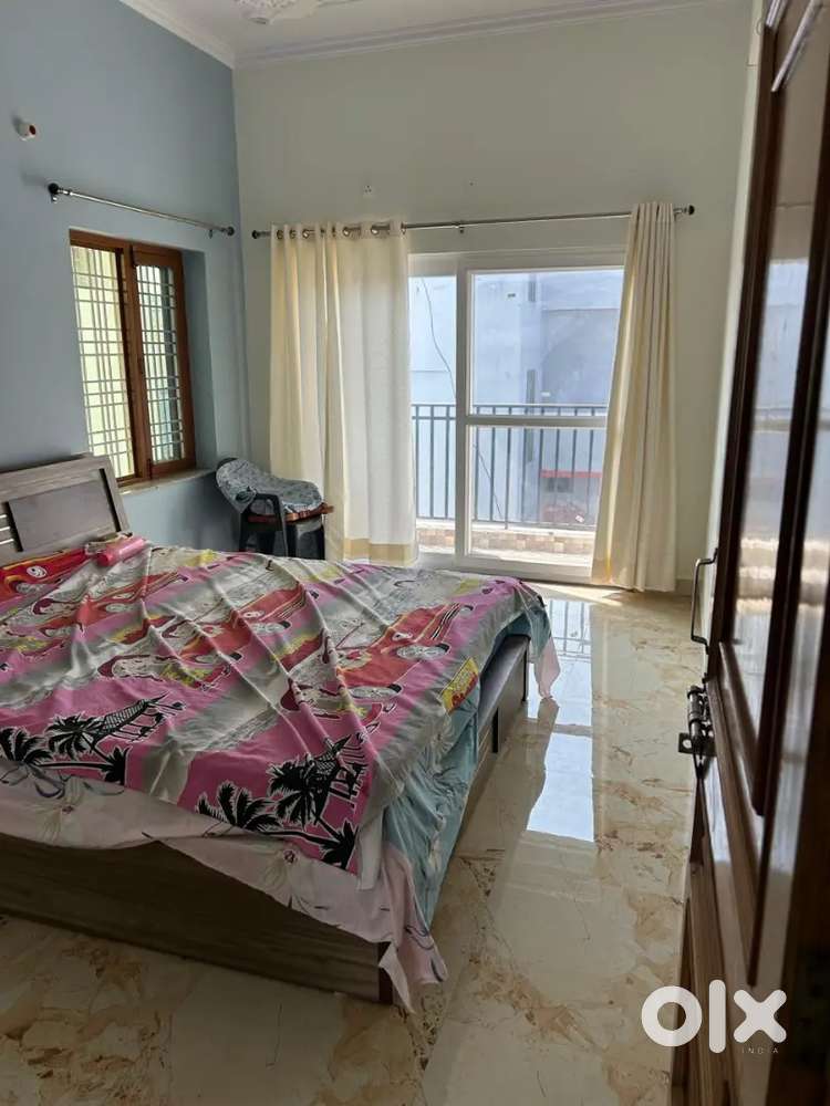 Indipendent without owner 2bhk furnished 1st floor ajabpur crossing