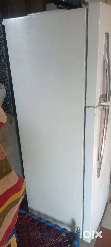 Lg dabaldoor frizar 330 litar