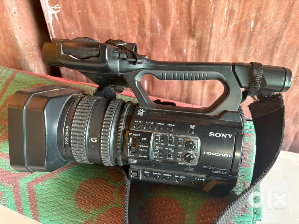 Sony nx100 new condition