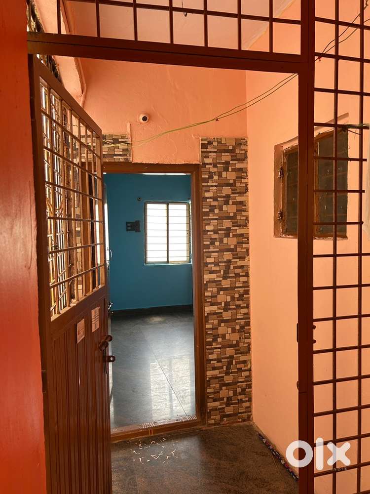 Available 1 BHK for rent