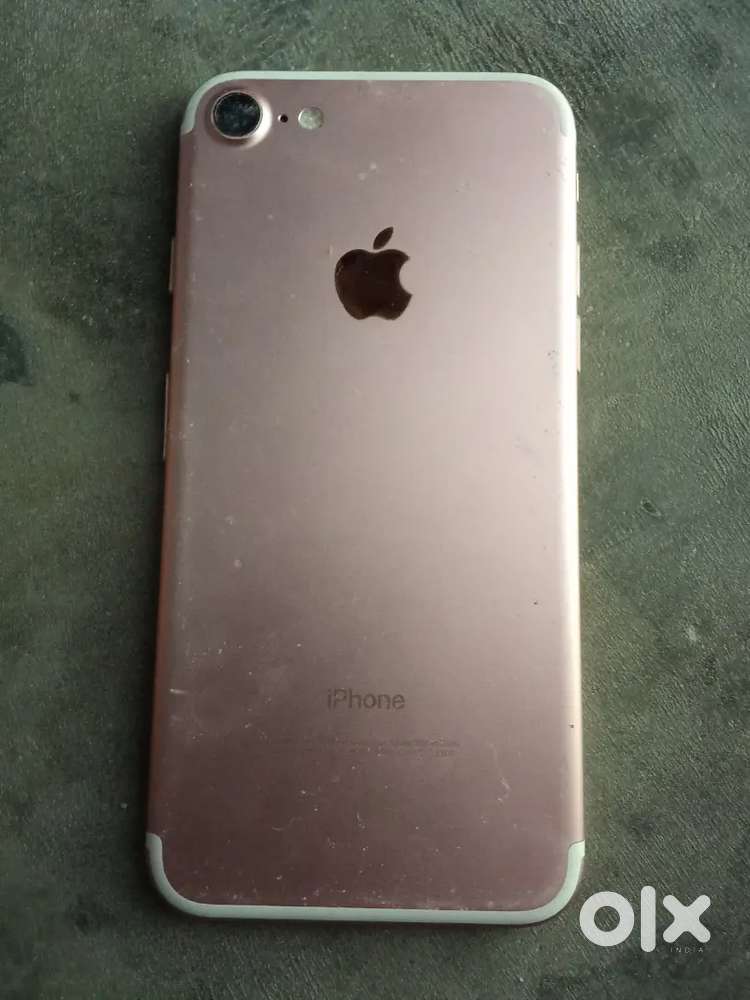Good condition iphone 7 128 gb room
