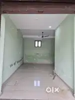 Fully   independent  hall