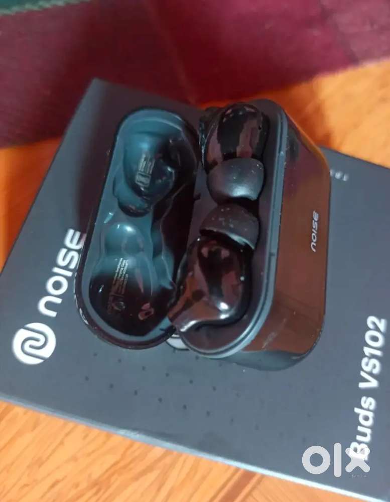 Noise earbuds