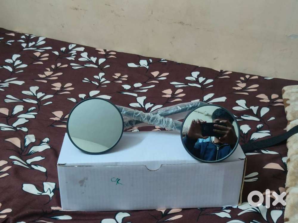 Brand New Jawa Yezdi Roadster 2025 Stock Mirrors for Sale – Unused
