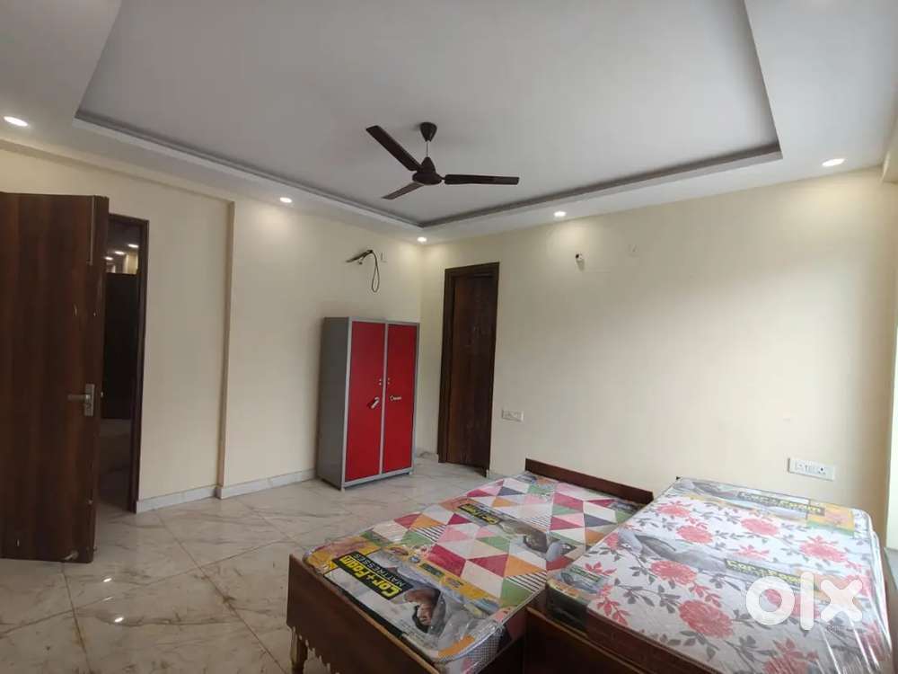 1 room set for rent