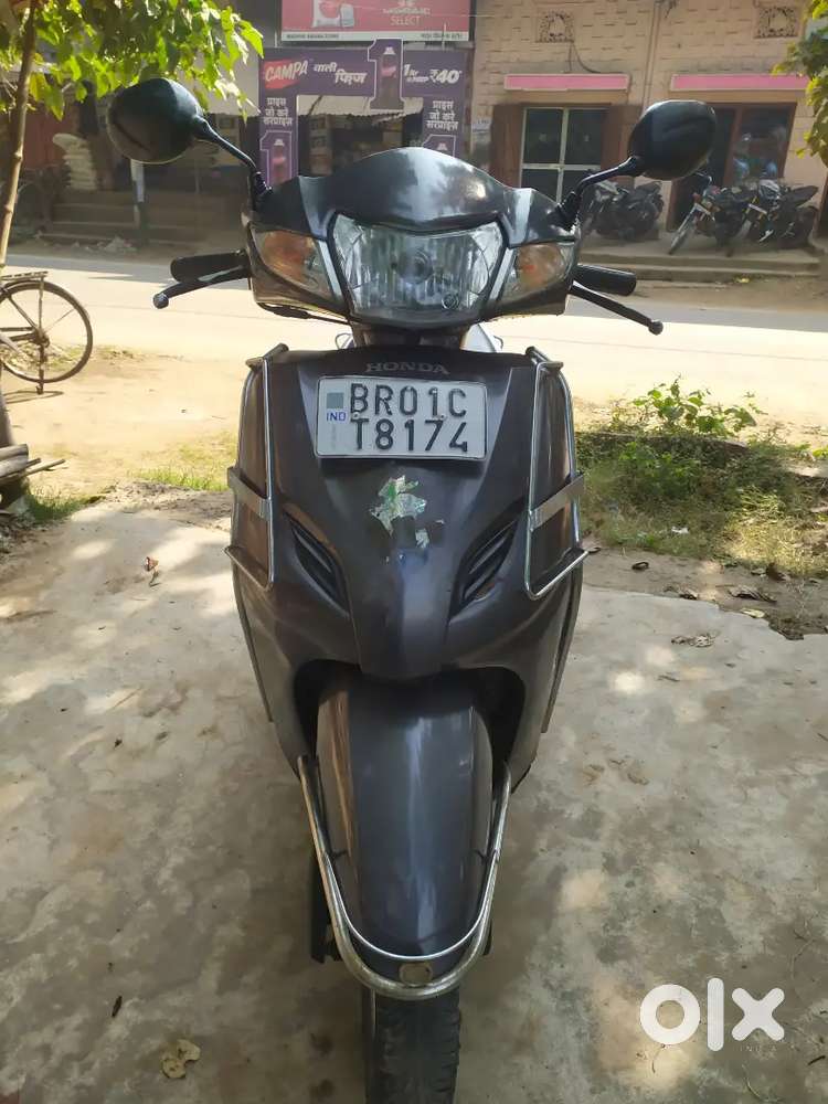 Honda activa. Model 2017. Ist owner. Insurance 2026.