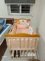 Baby Crib +rocker,