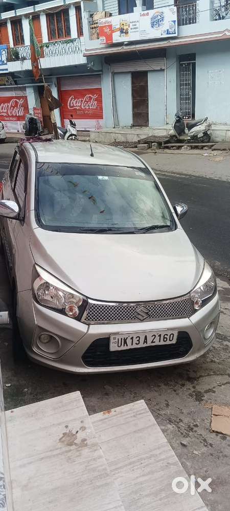 2 car key and car is well condition