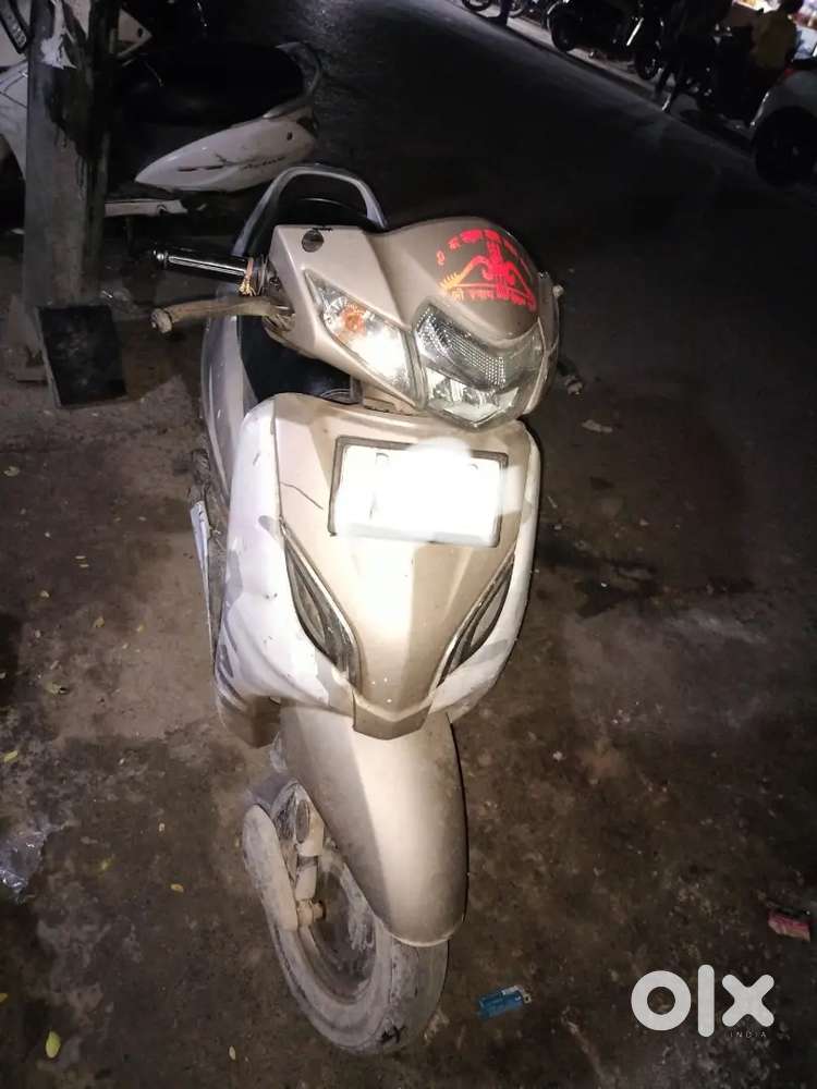 Gadi thik hai engene khula bhi nhi hai sahi chel hai new leni hai