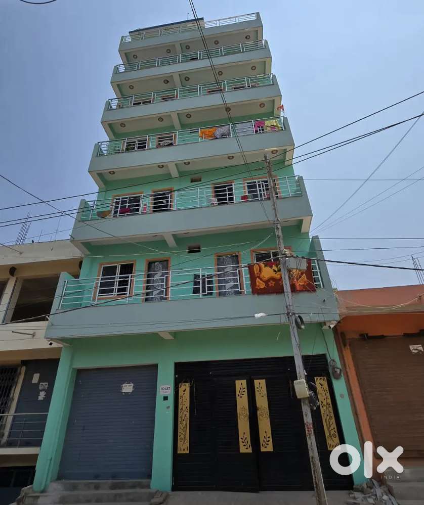 2BHK flat and 10×15ft shop also available near pnb bank shekhpura