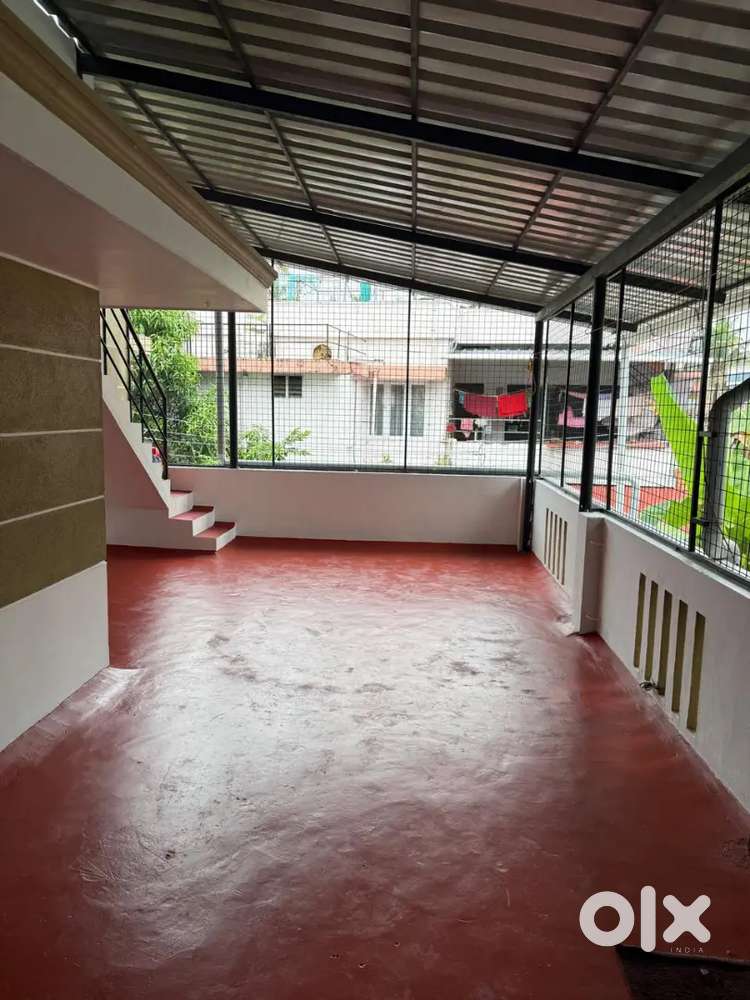 First floor of house for rent at Pattom, LIC LANE