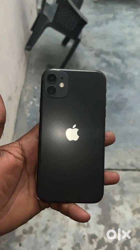 IPhone 11 good condition, battery health 83