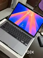 Apple mac book pro 2022