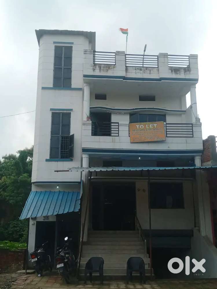 House is on main road