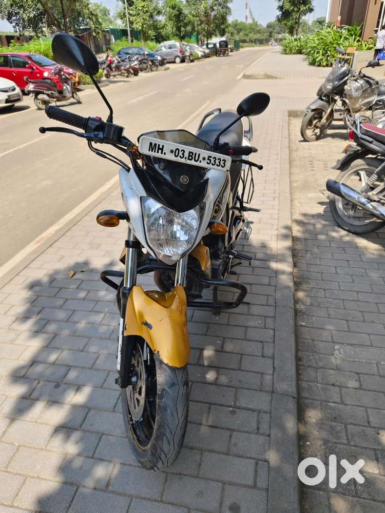 Yamaha FZS