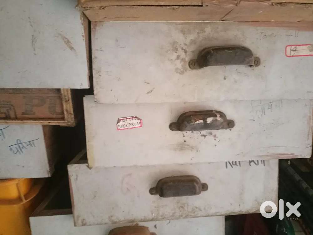 Drawers in good condition