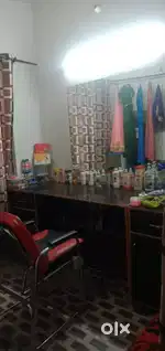 Parlour table & chair