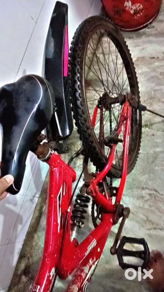 Budget friendly AVON cycle like new great in condition