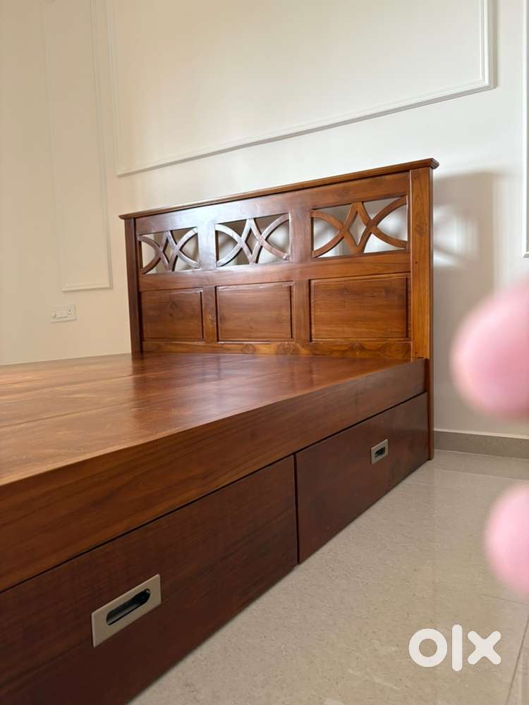 Brand New Queen size Kerala teak wood coat for sale