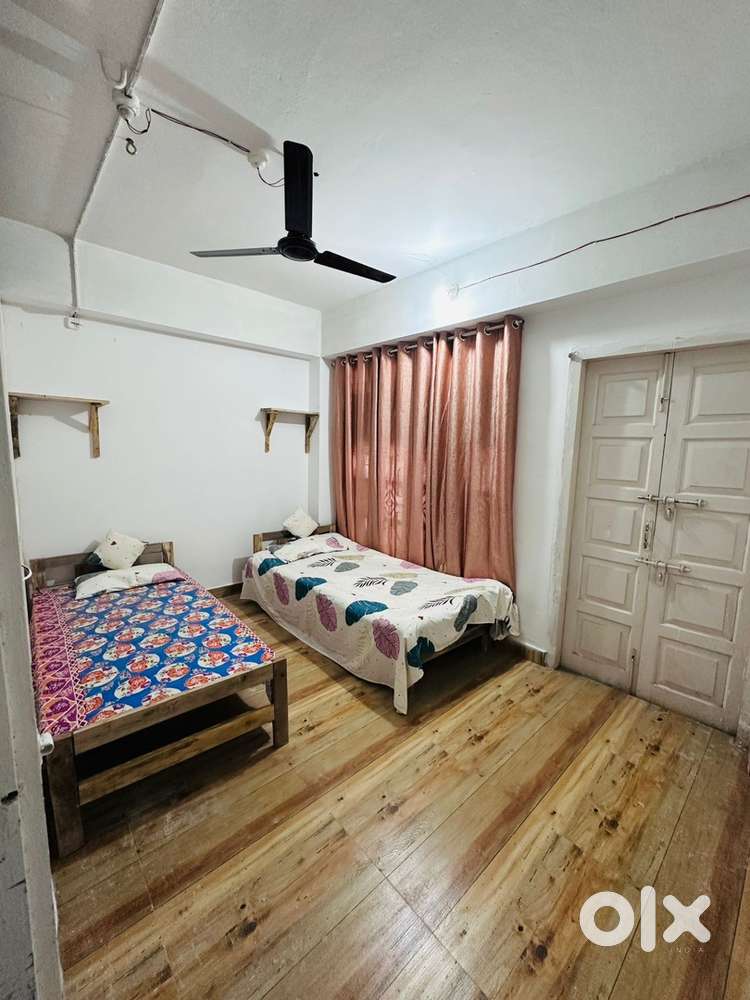 Girls pg at Rajgarh main road near Rajgarh bihutoli and bhangagarh