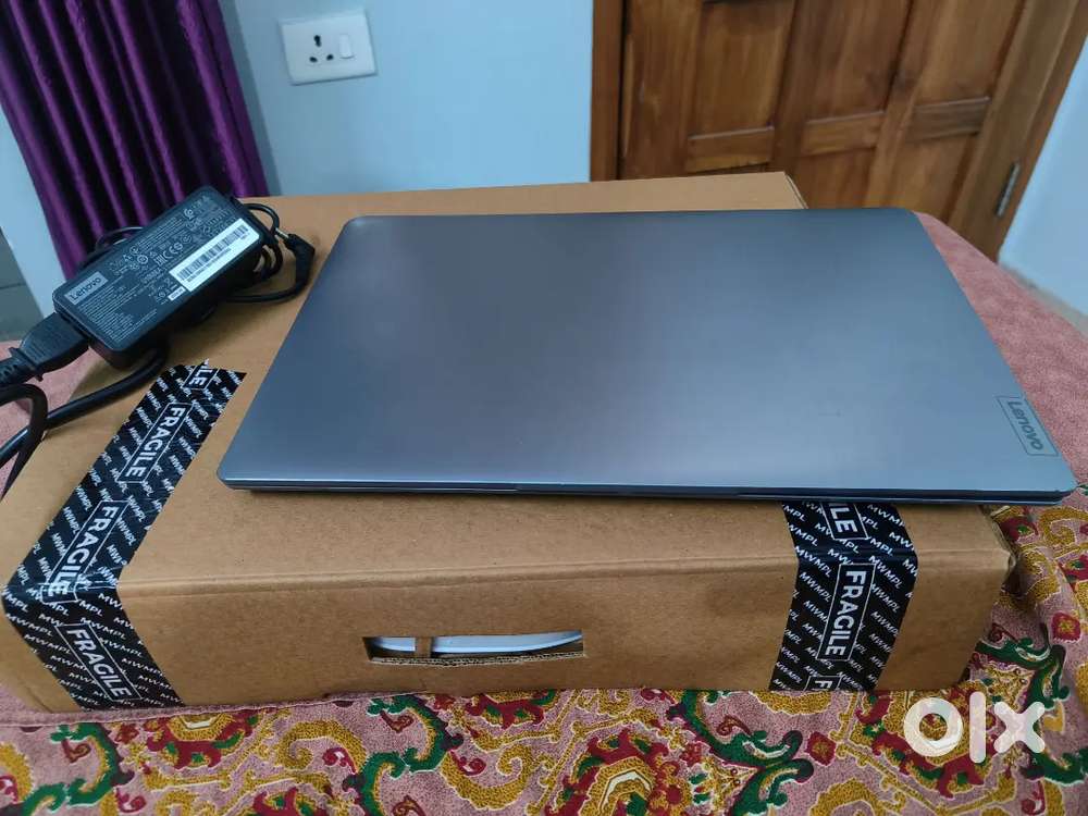 LENOVO IDEAPAD SLIM 3,INTEL i5 12th Gen(15.6'', 16GB RAM, 512 GB SSD)