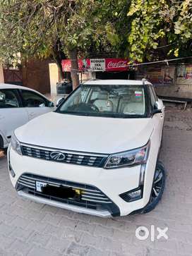 Mahindra XUV300 W8 1.5 Diesel Dual Tone, 2019, Diesel