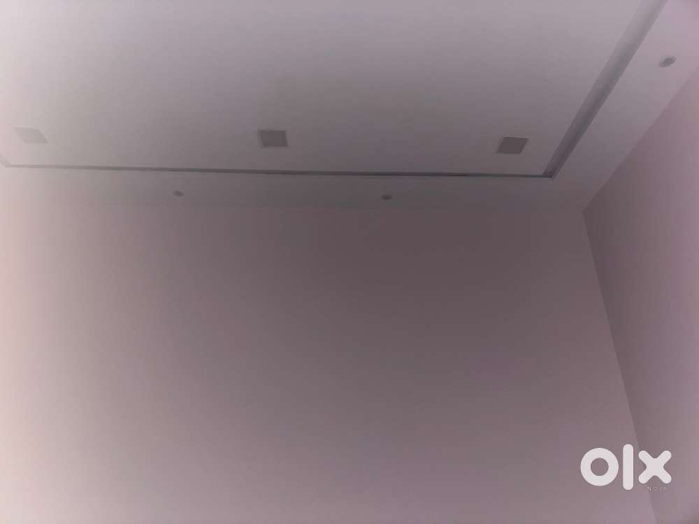 Dadar main road se andar plot