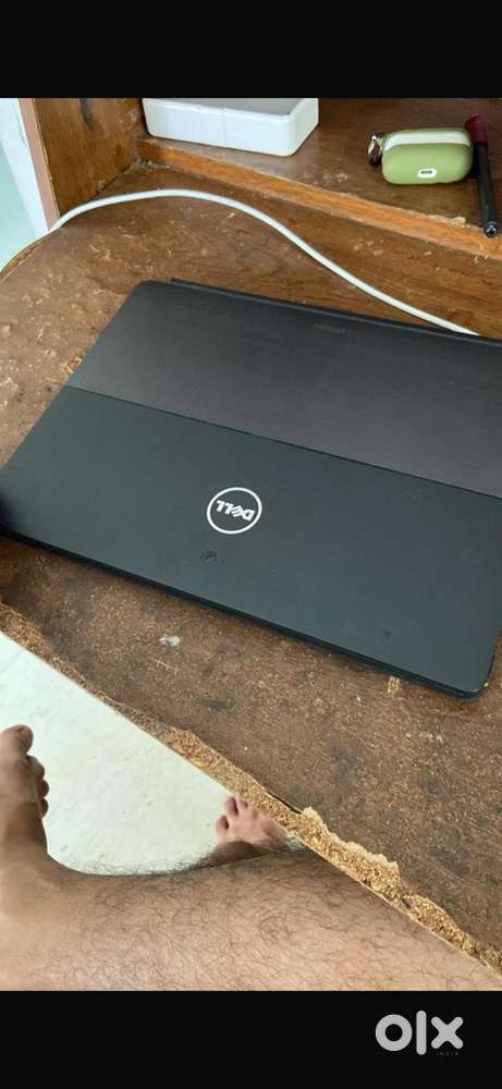 Dell i5 laptop, Touch screen laptop, New conditon, scratchless