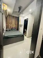 No brokerage independent room in V-block builder floor dlf phase 3