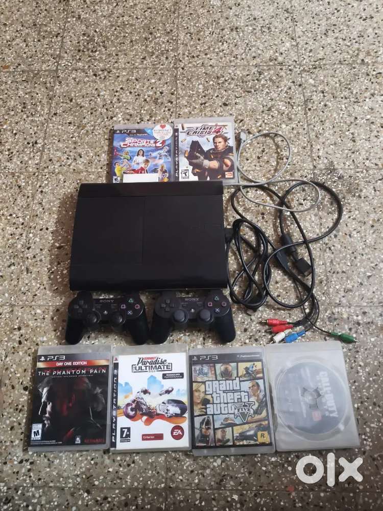 Ps 3 gaming consoles and controler+gaming cd