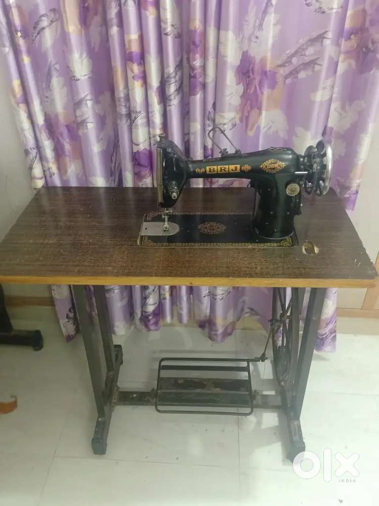 Umbrella stitching machine