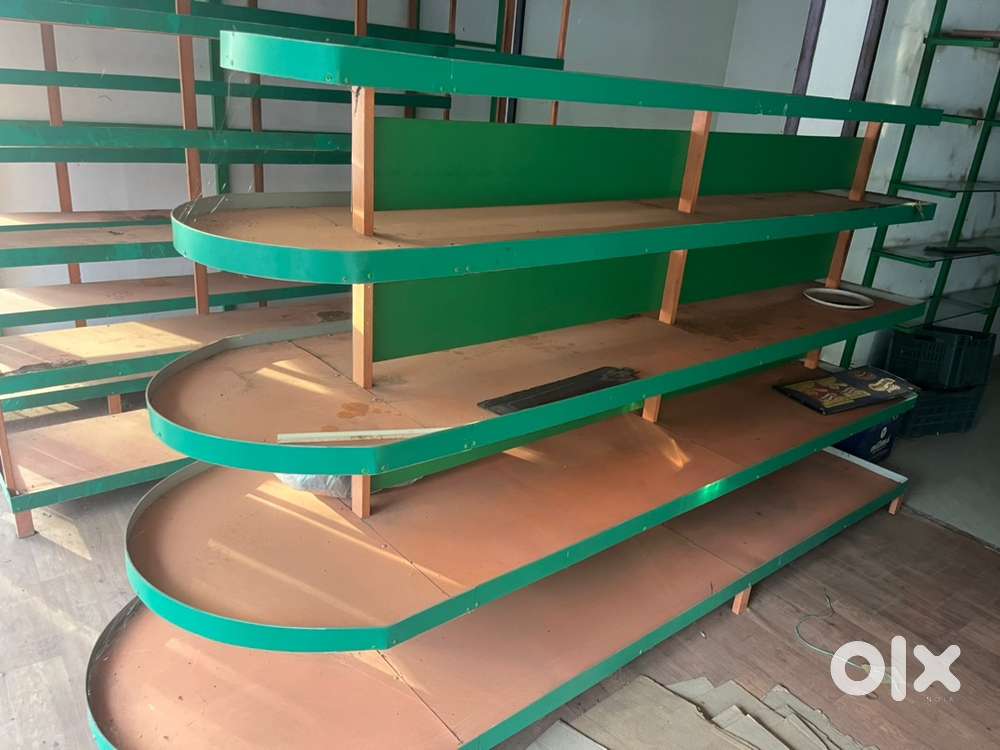 Supermarket storage rack