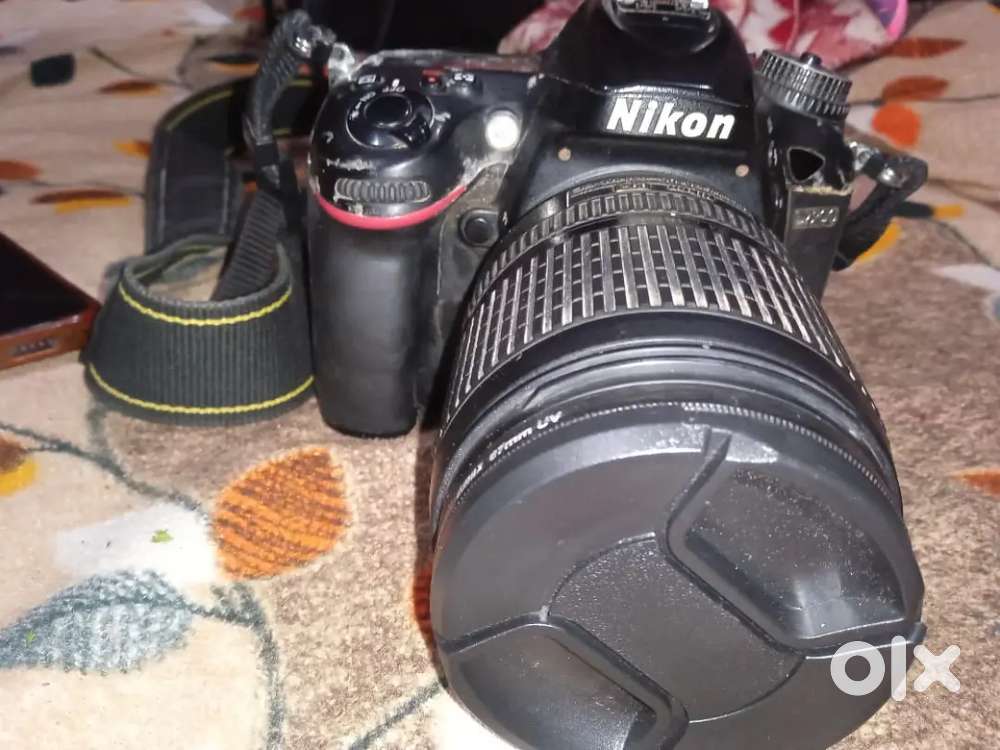Camre nikon 72d