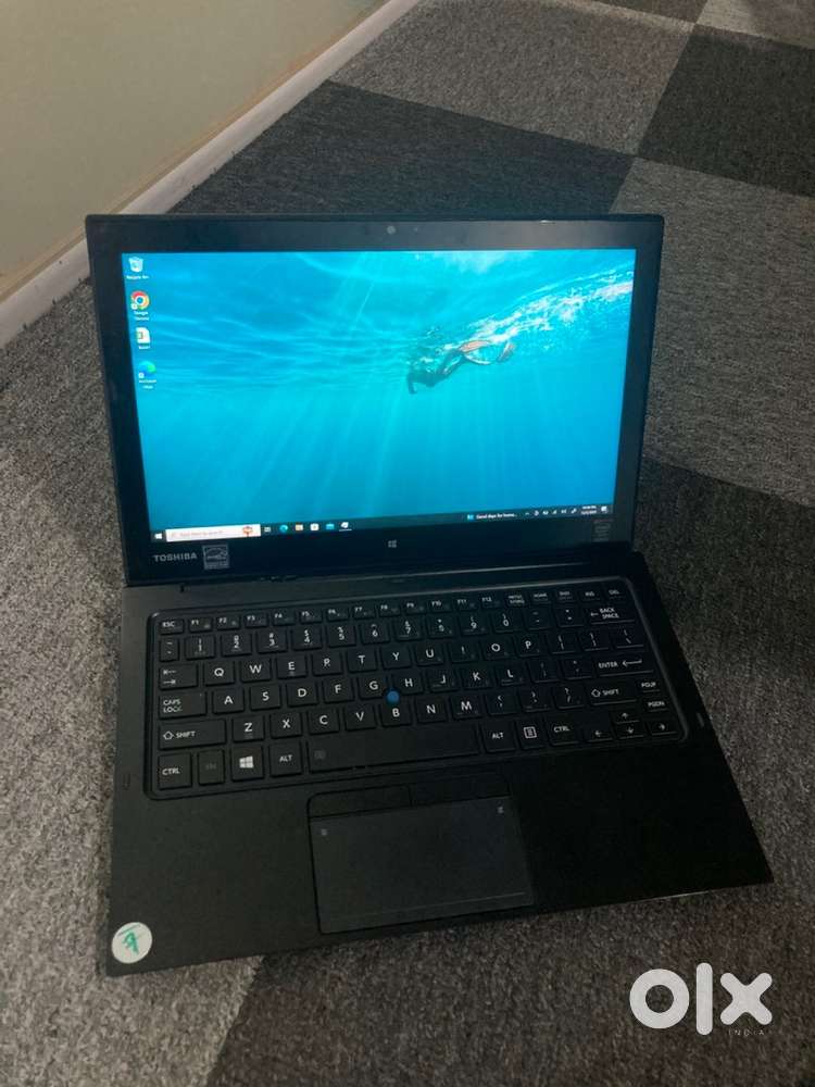 Toshibha  Touch screen  DE1  00U009 128gb storage with Warranty