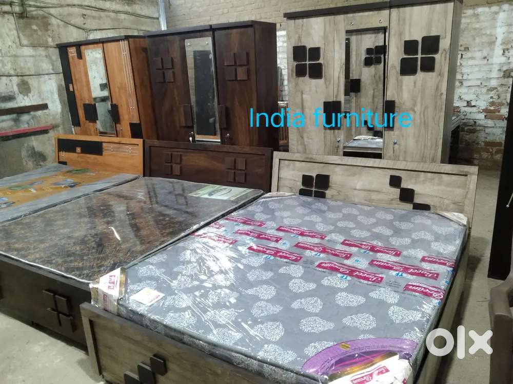 6 b 5 bed and 3 door wardrobe rs.12500