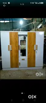 It's New Manufacturing 5 Door Wardrobe