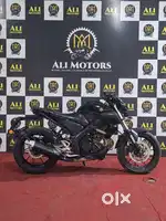 YAMAHA MT 15 BLACK