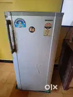 Samsung single door,185 lts.,silver colour,working condition
