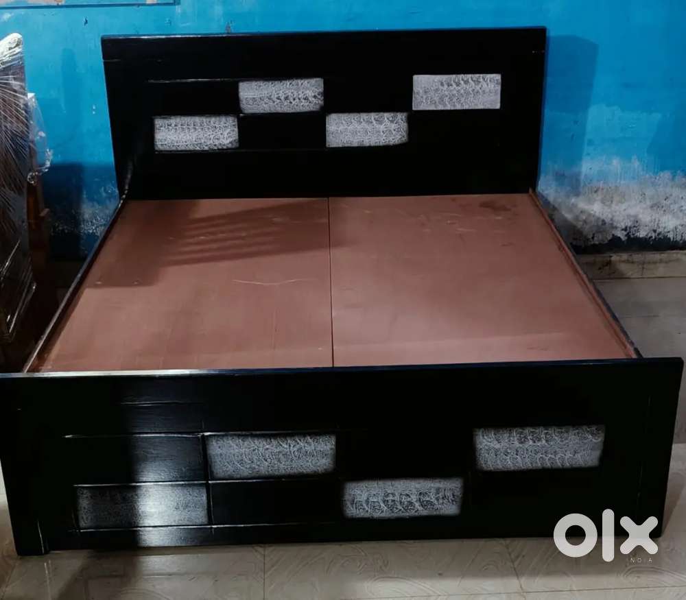 New luxury model Queen size bed without storage at very affordable pri