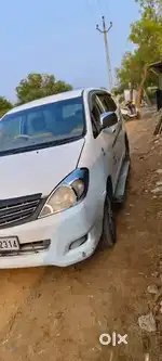 Toyota Innova Hycross 2006
