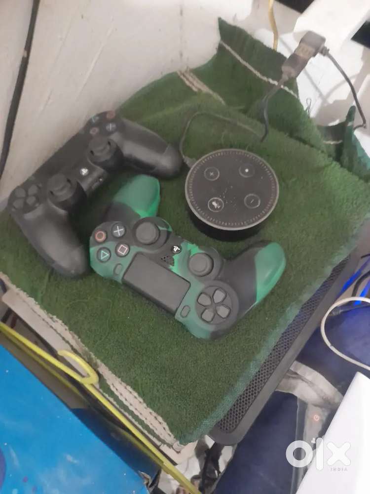 PS4 1tb 1.5 year old