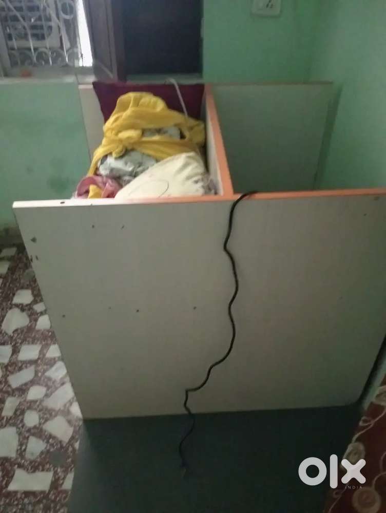 Shop counter